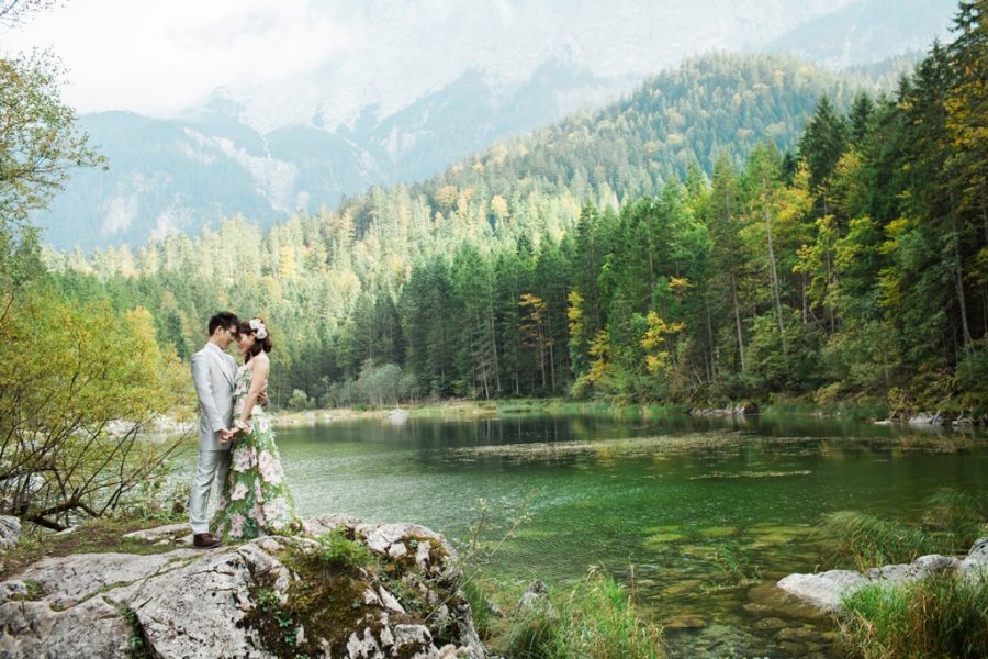 A destination pre-wedding portrait session in the German Alps (Garmisch) with E+F from Japan