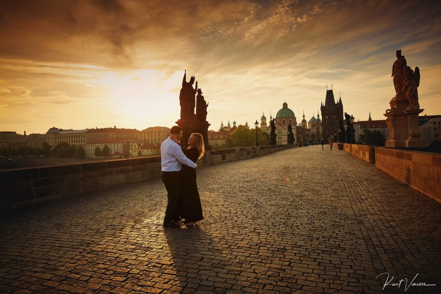 romantic sunrise engagement photo session in Prague